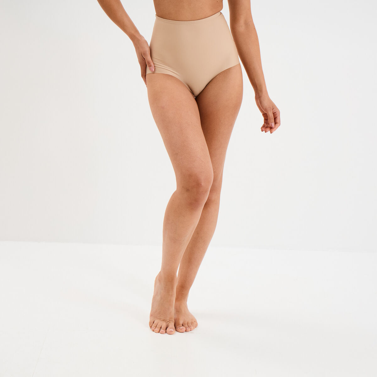 Culotte mi haute gainante sans couture beige femme