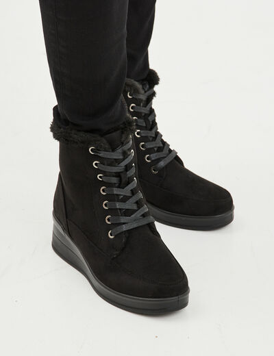 Bottines fourrées compensées pied large noir femme