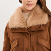 Veste effet su&eacute;dine col fausse fourrure marron femme