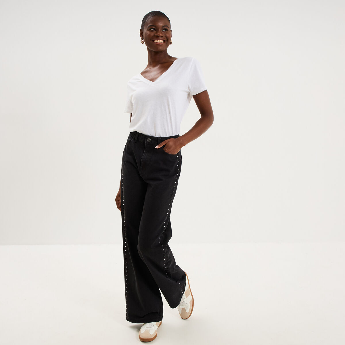 Jean large &agrave; clous coton denim noir femme