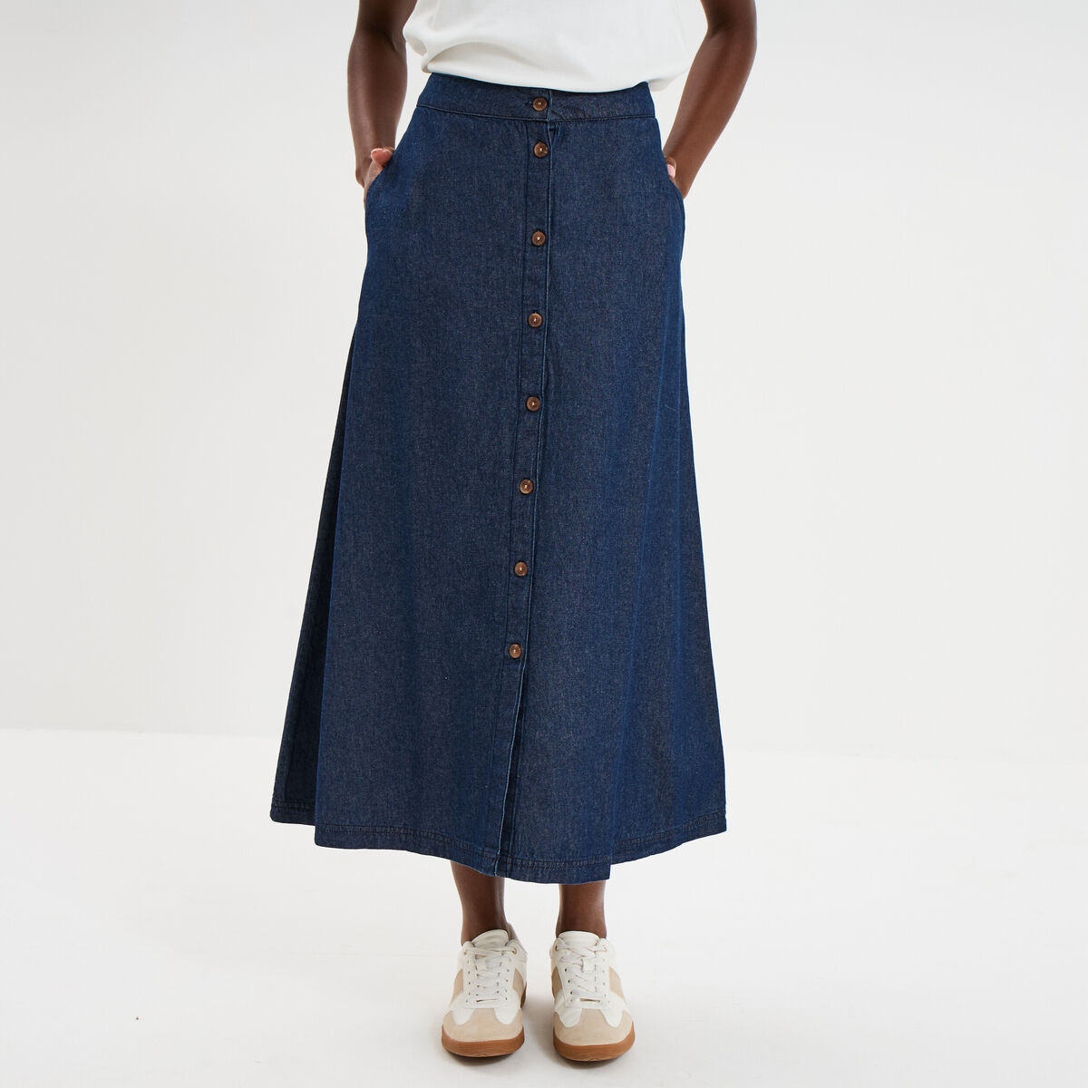 Jupe longue en jean boutonn&eacute;e coton denim brut femme