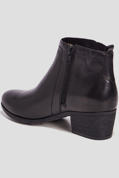Bottines à talons en cuir noir femme