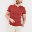 T-shirt manches courtes col tunisien rouge fonc&eacute; homme