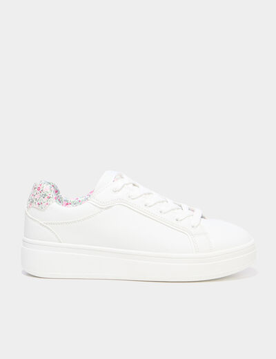 Baskets basses &agrave; lacets blanc femme