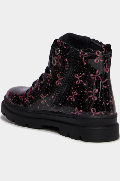 Boots vernies crant&eacute;es noir fille