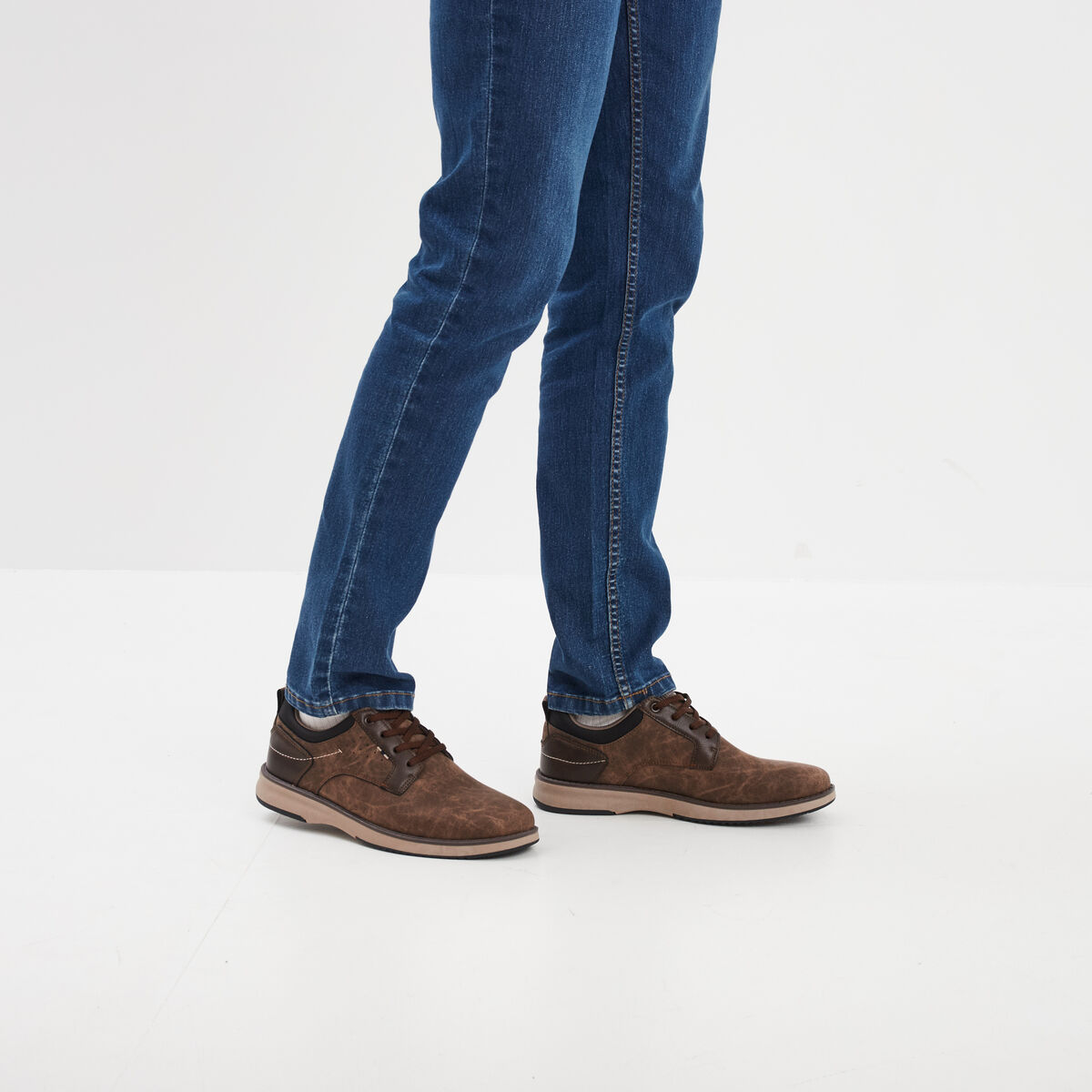 Derbies &agrave; lacets effet similicuir marron homme