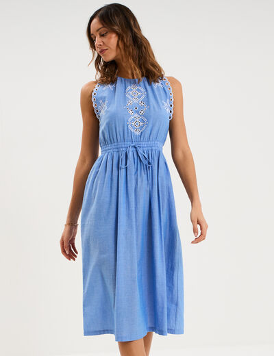 Robe broderie anglaise mi-longue coton bleu clair femme