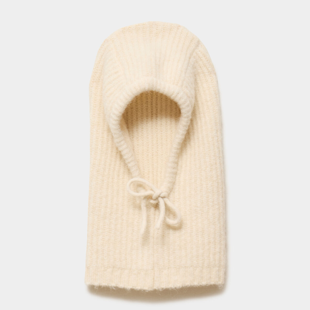 Cagoule tricot&eacute;e ivoire femme