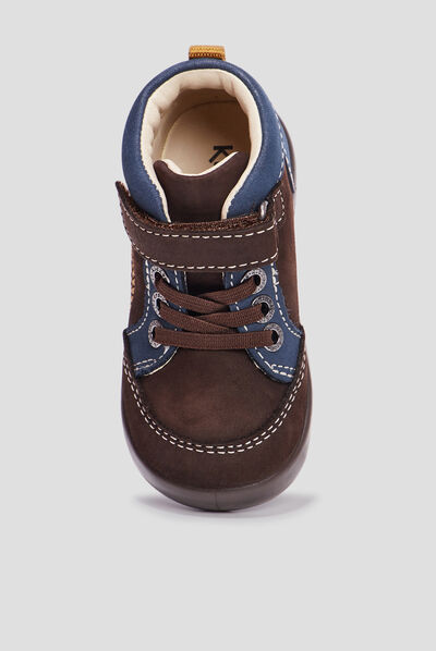 Bottillons en cuir Kickers Kinoe marron bébé garçon
