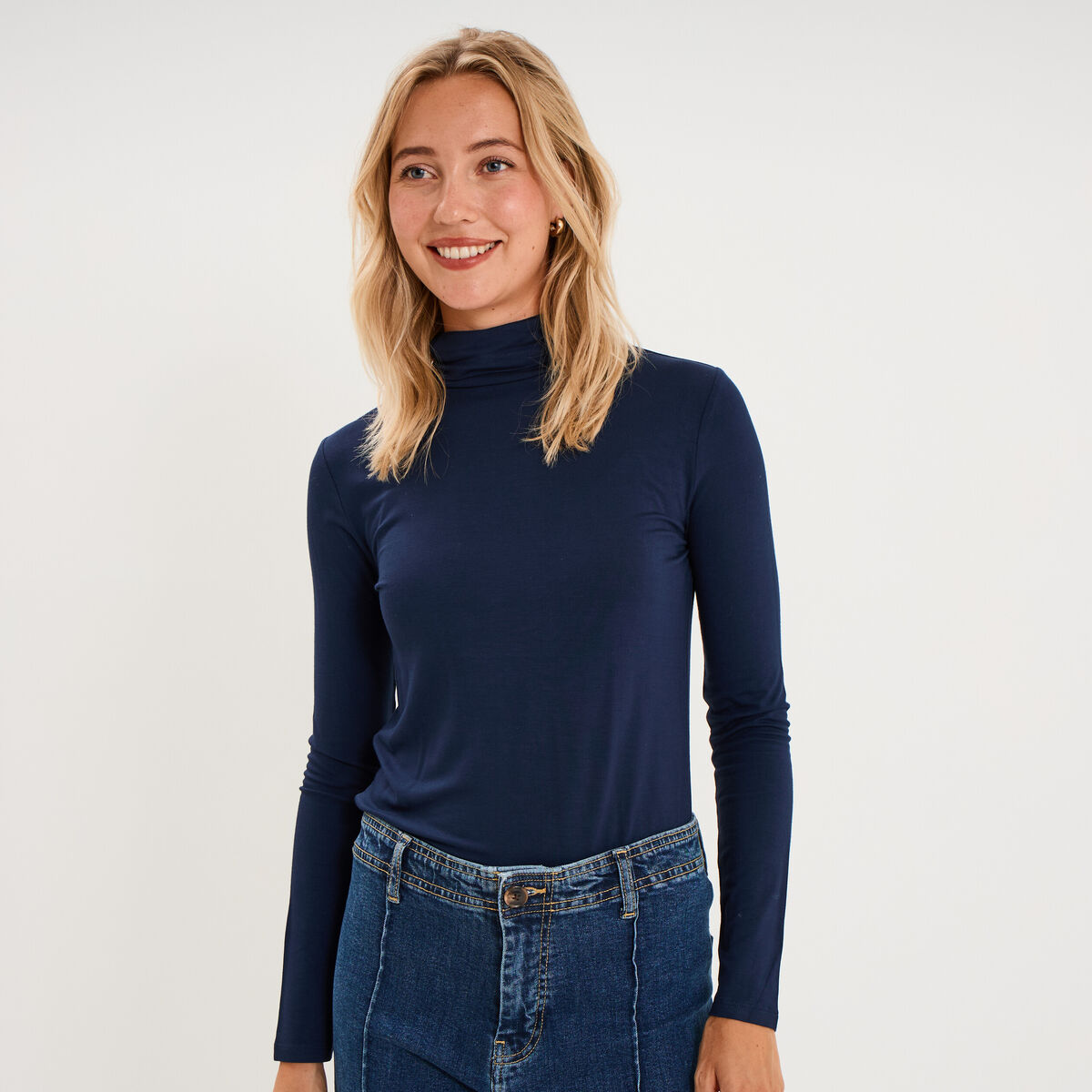 T-shirt manches longues col roul&eacute; bleu marine femme