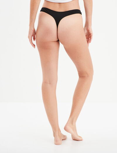 String avec dentelle noir femme