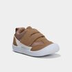 Baskets basses &agrave; semelles souples taupe b&eacute;b&eacute; gar&ccedil;on