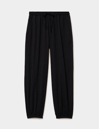 Pantalon droit fluide gaufr&eacute; noir femme