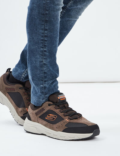 Runnings &agrave; m&eacute;moire de forme Skechers marron homme