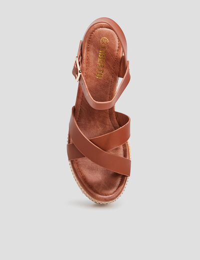 Sandales compens&eacute;es avec bride marron femme