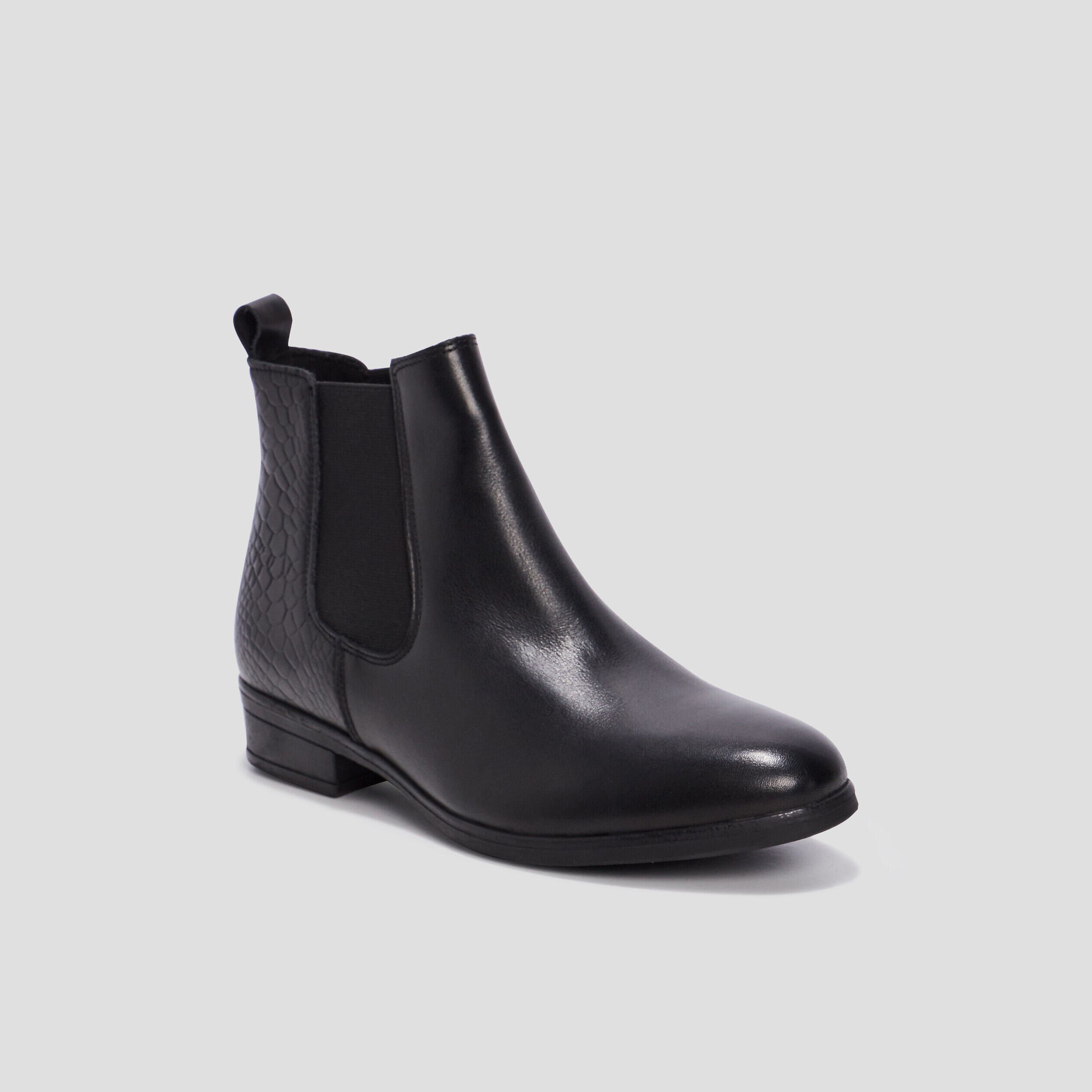 Bottines chelsea plates en cuir noir femme LH