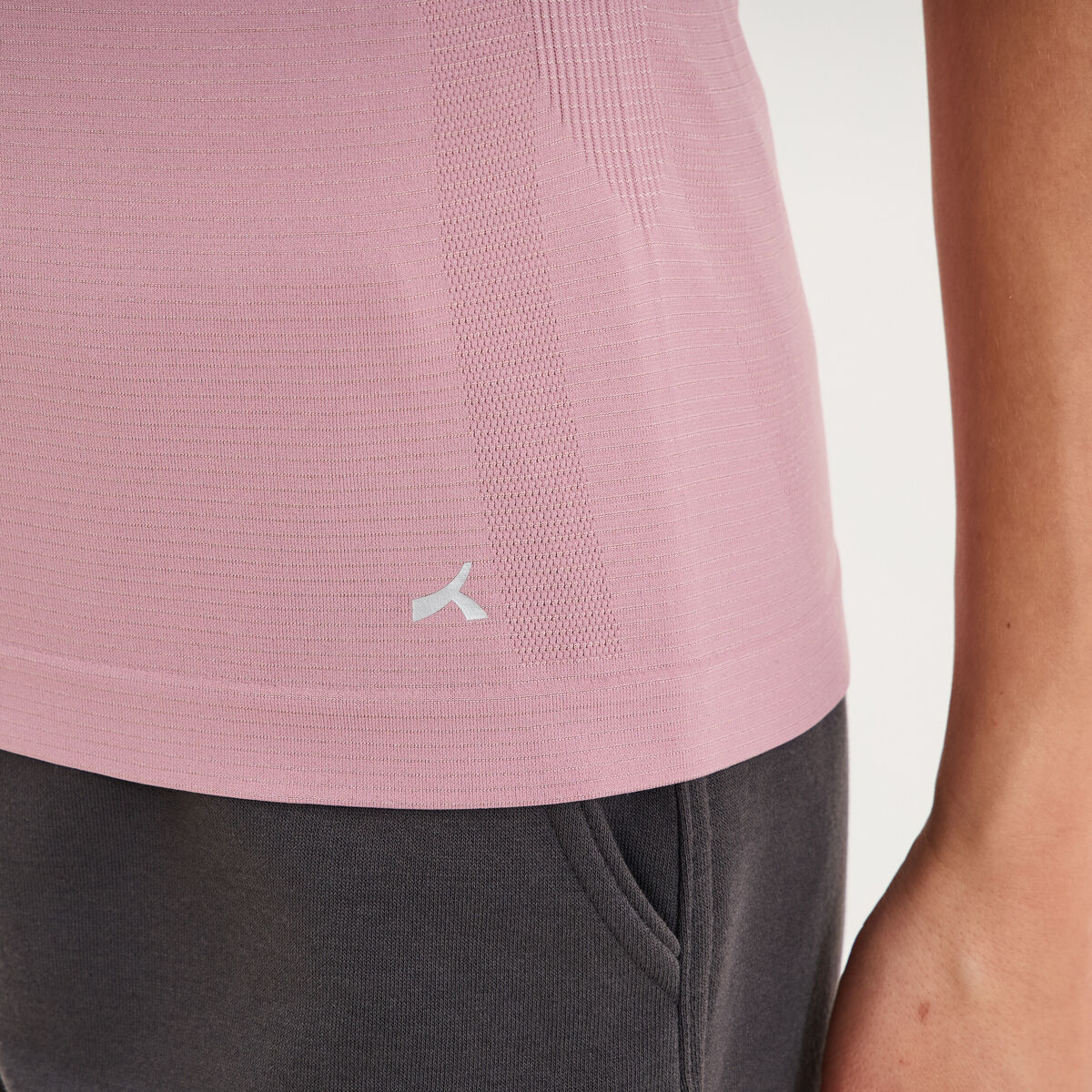 D&eacute;bardeur de sport fluide mauve femme