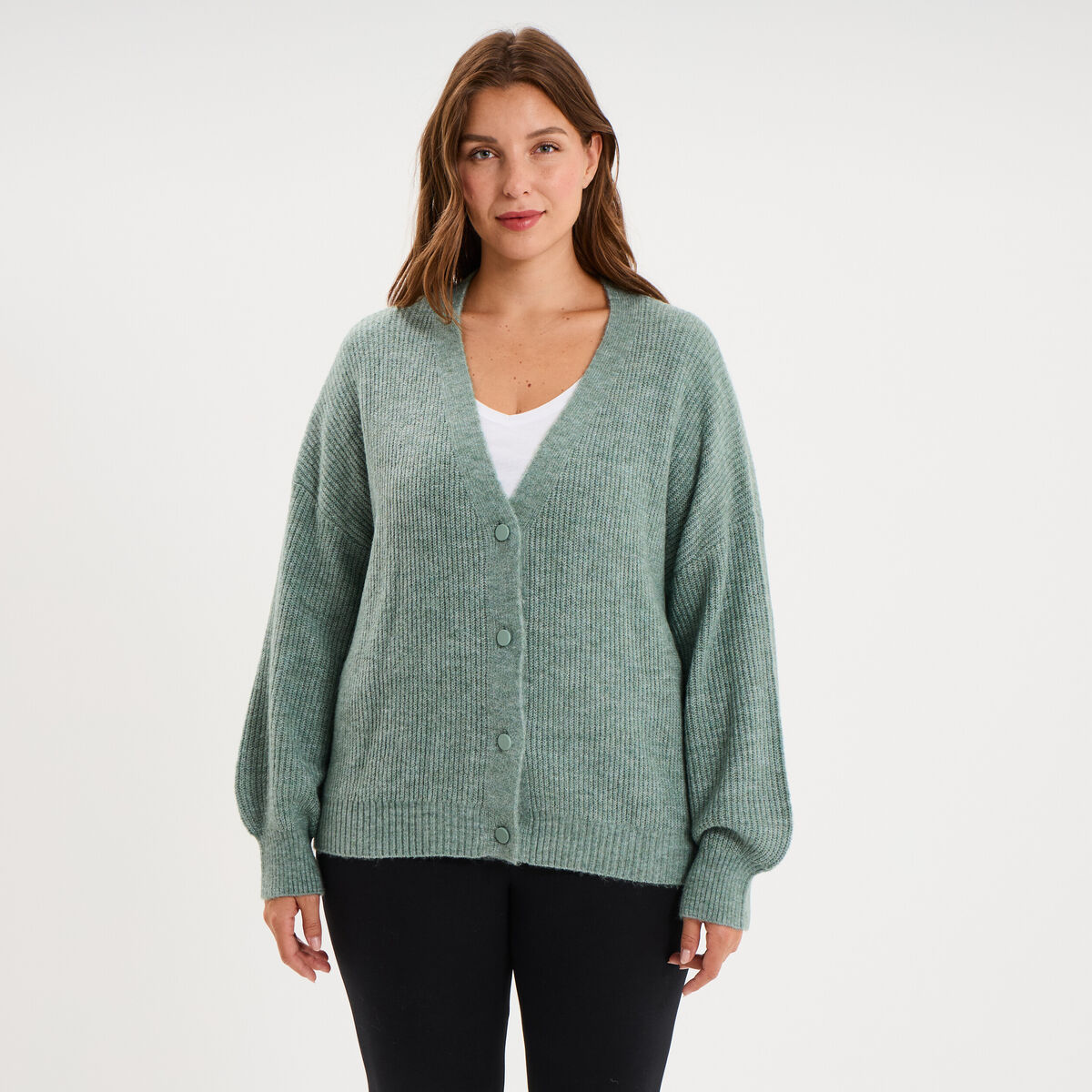 Gilet col en V boutonn&eacute; manches longues vert femme grande taille