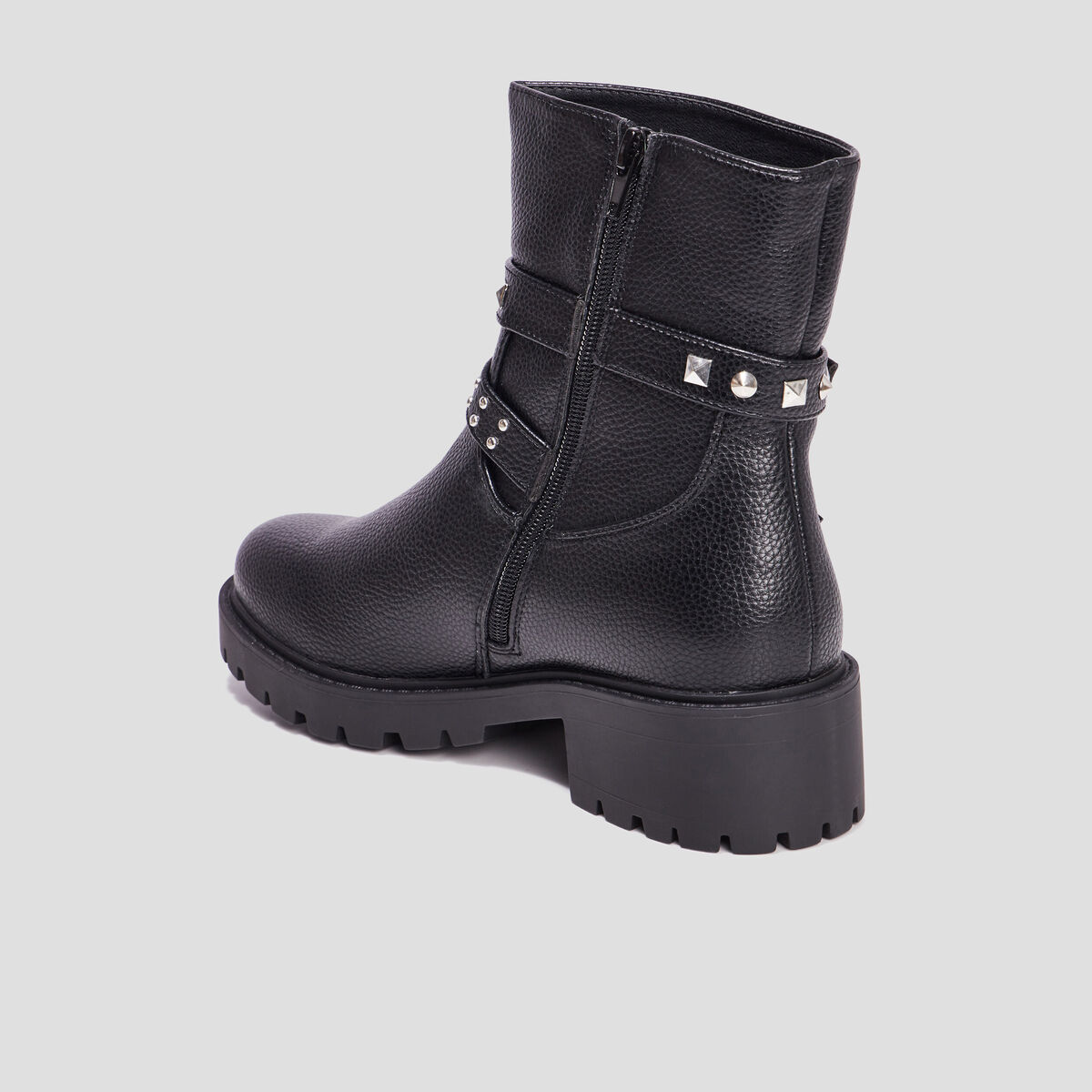 Bottines boucles et clous à talons noir femme