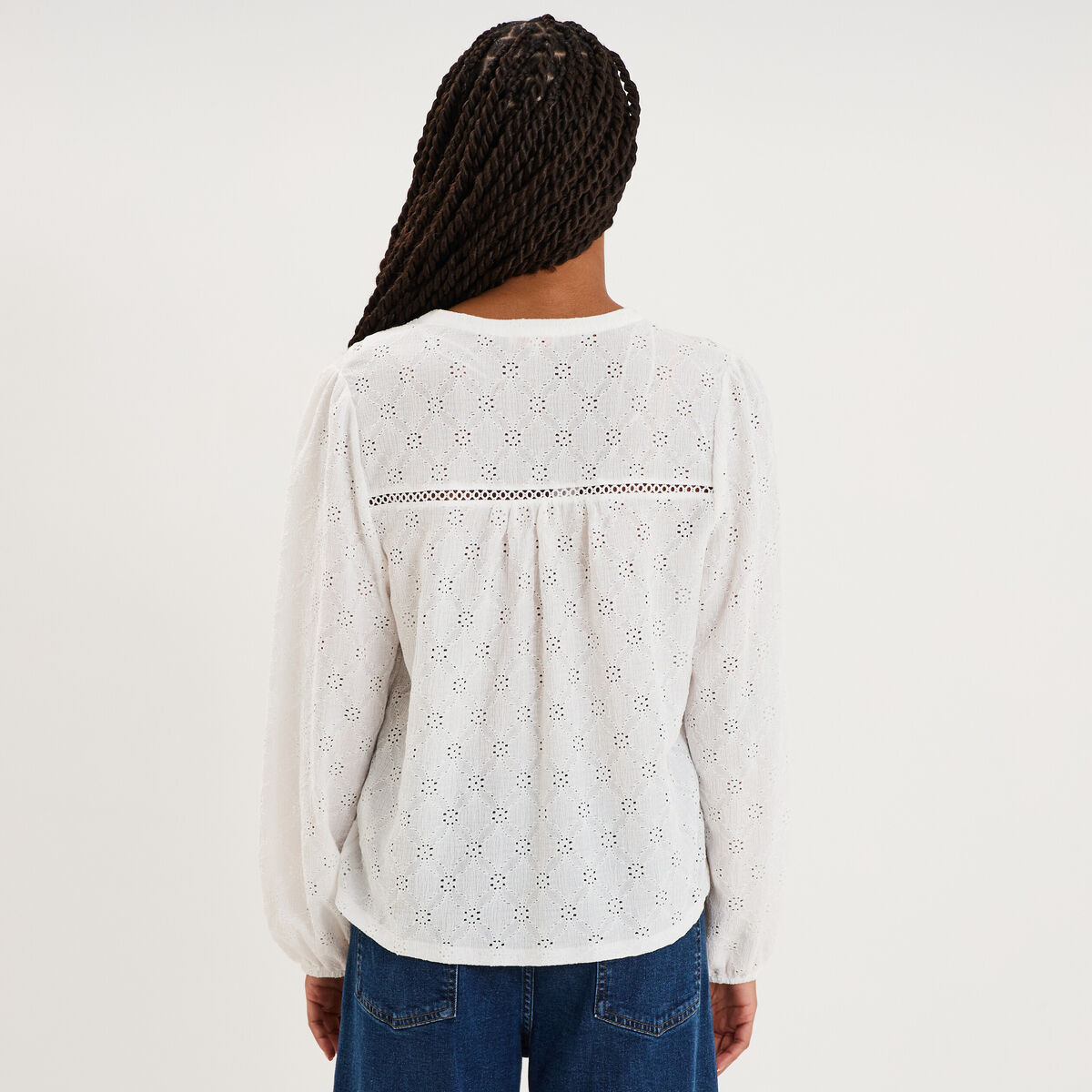 Blouse broderie anglaise manches longues blanc femme