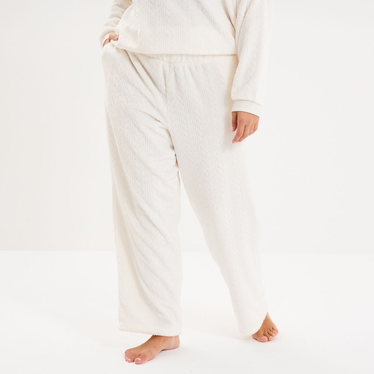 Pantalon effet velours d&eacute;tails torsades blanc femme grande taille