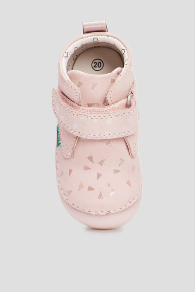 Bottillons en cuir Kickers Sabio rose bébé fille