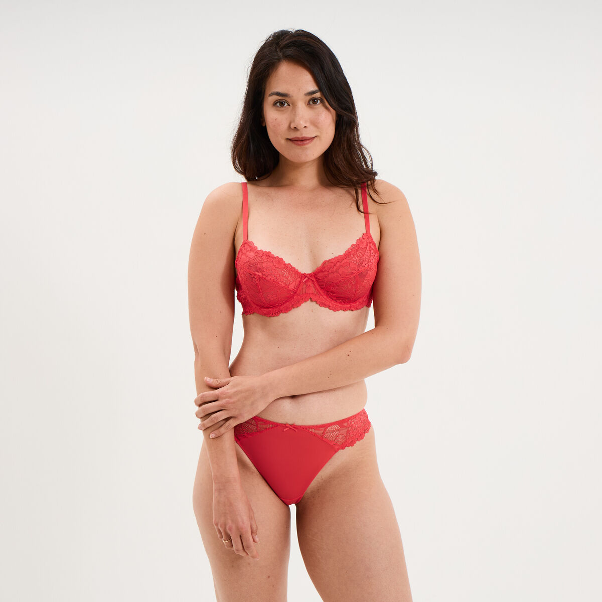 Soutien-gorge embo&icirc;tant dentelle rouge corail femme