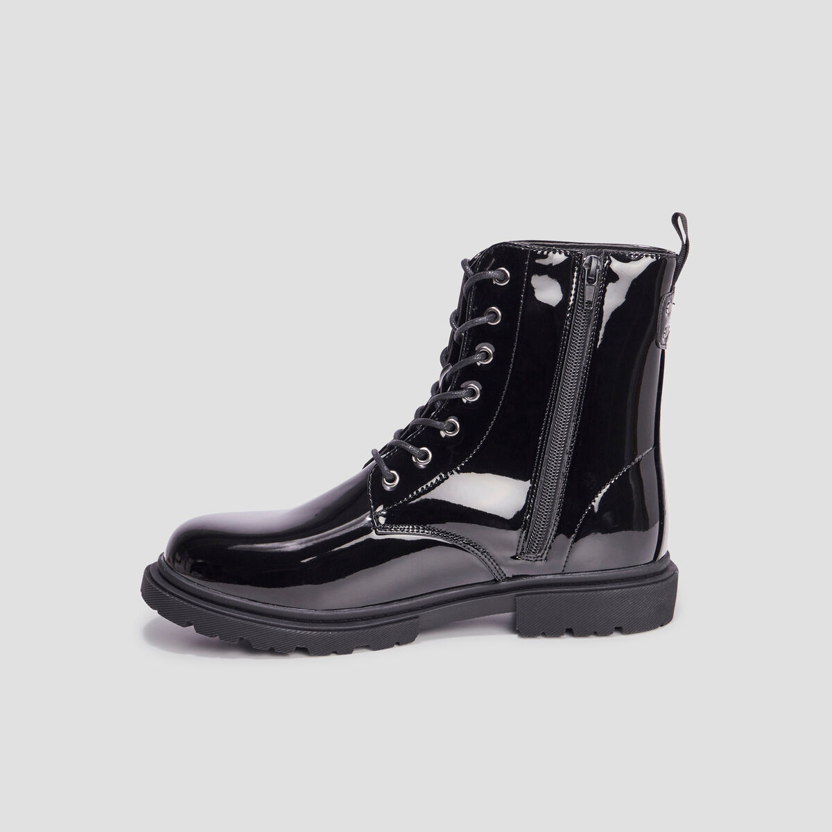 Bottines vernies zippées à lacets noir femme