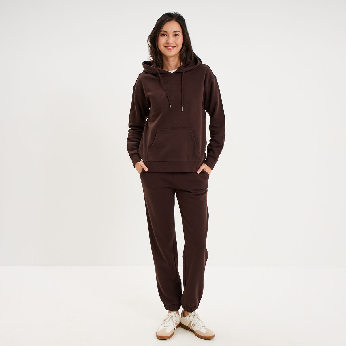 Sweat hoodie 1 poche &agrave; capuche marron fonc&eacute; femme