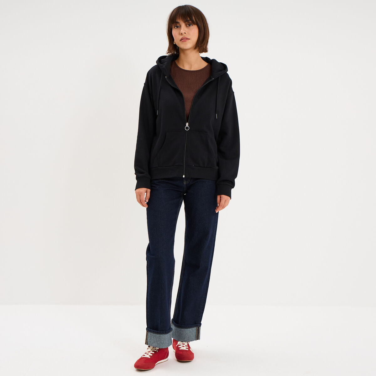 Sweat zipp&eacute; &agrave; capuche noir femme
