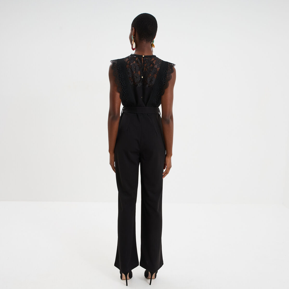 Combinaison pantalon d&eacute;tails dentelle noir femme