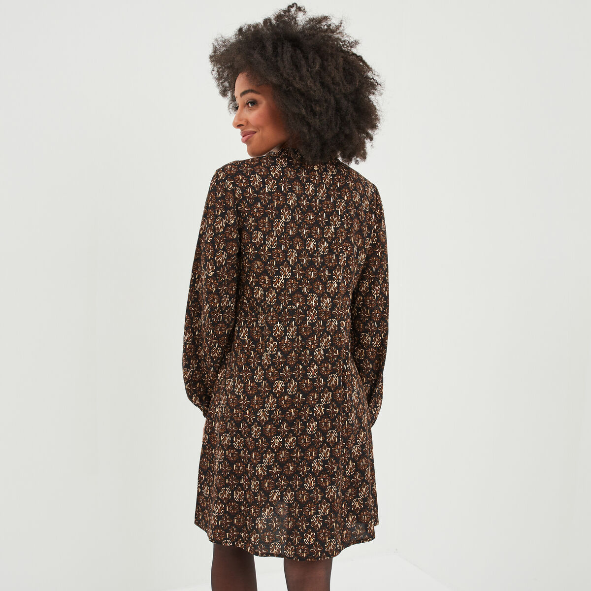 Robe évasée col lacet manches longues noir femme