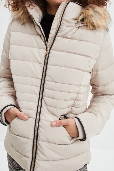 Doudoune courte cintrée à capuche beige femme