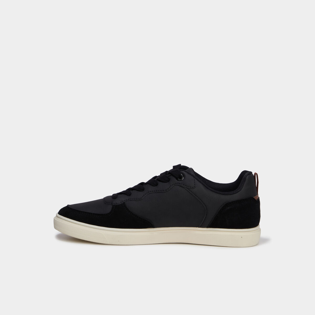 Baskets &agrave; lacets noir homme