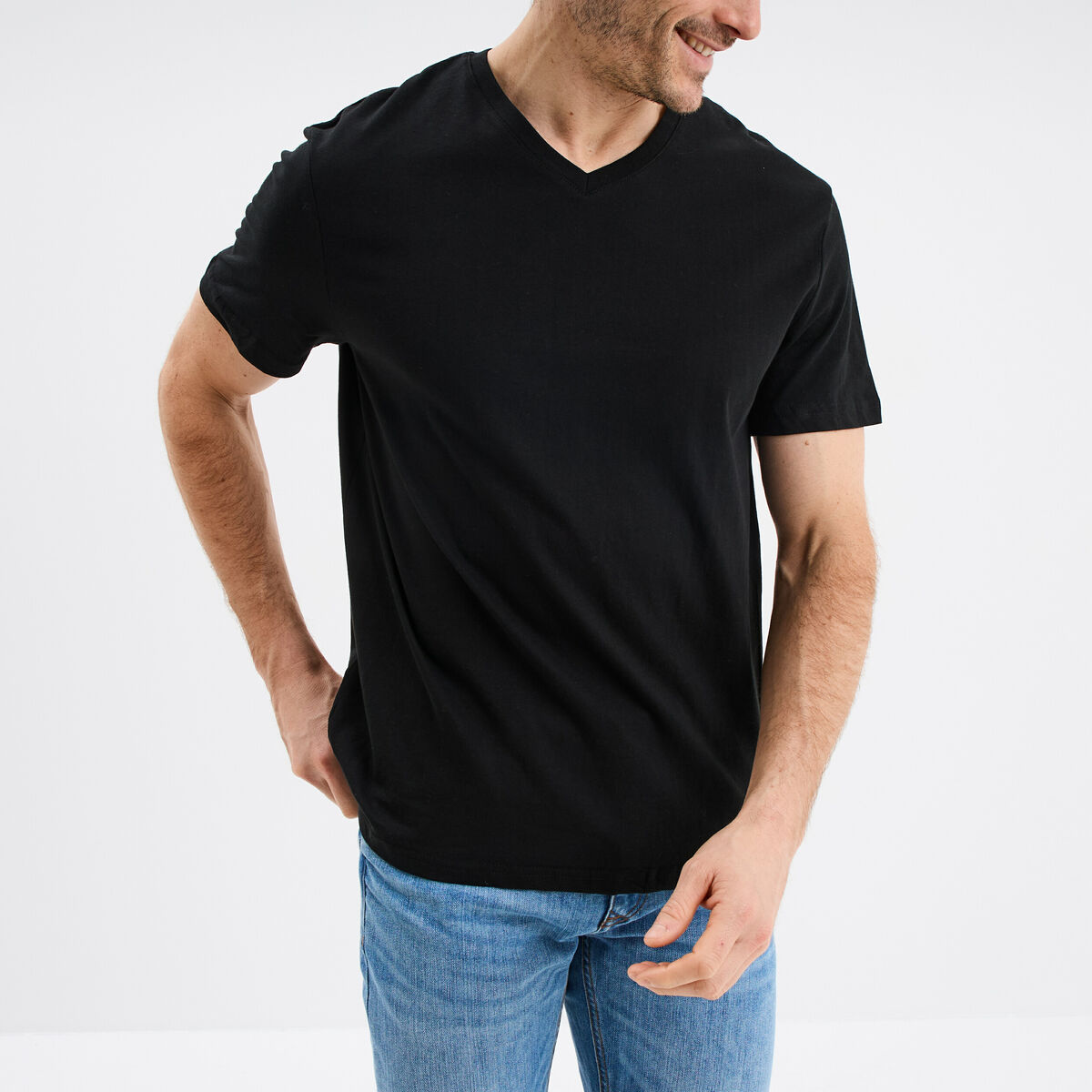 T-shirt manches courtes coton col V noir homme