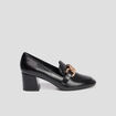 Loafers à talons détails chaînes Liberto noir femme