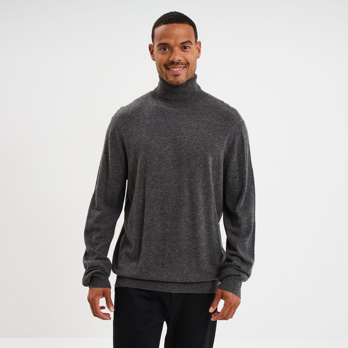 Pull col roul&eacute; manches longues gris fonc&eacute; homme