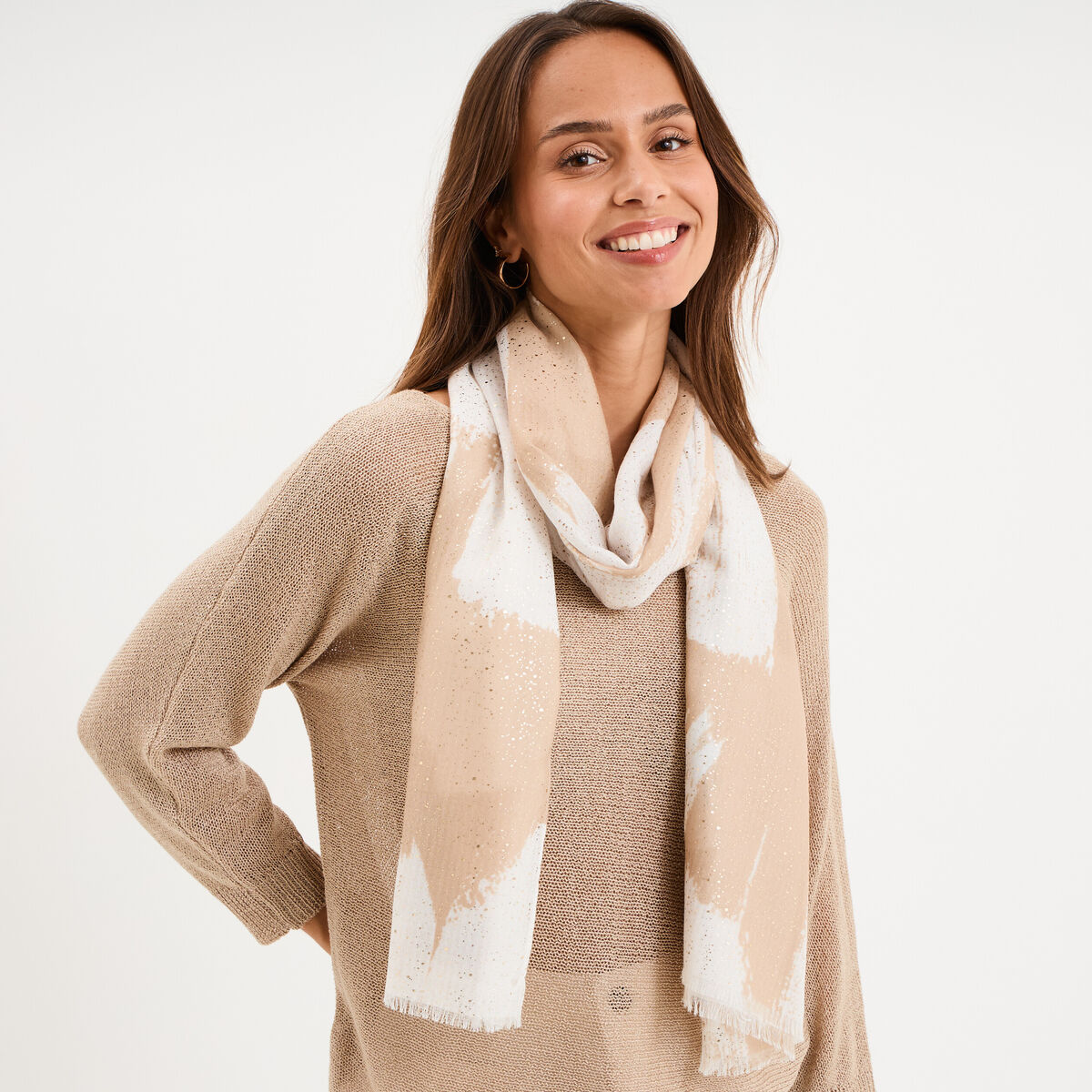 Foulard &agrave; franges sable femme