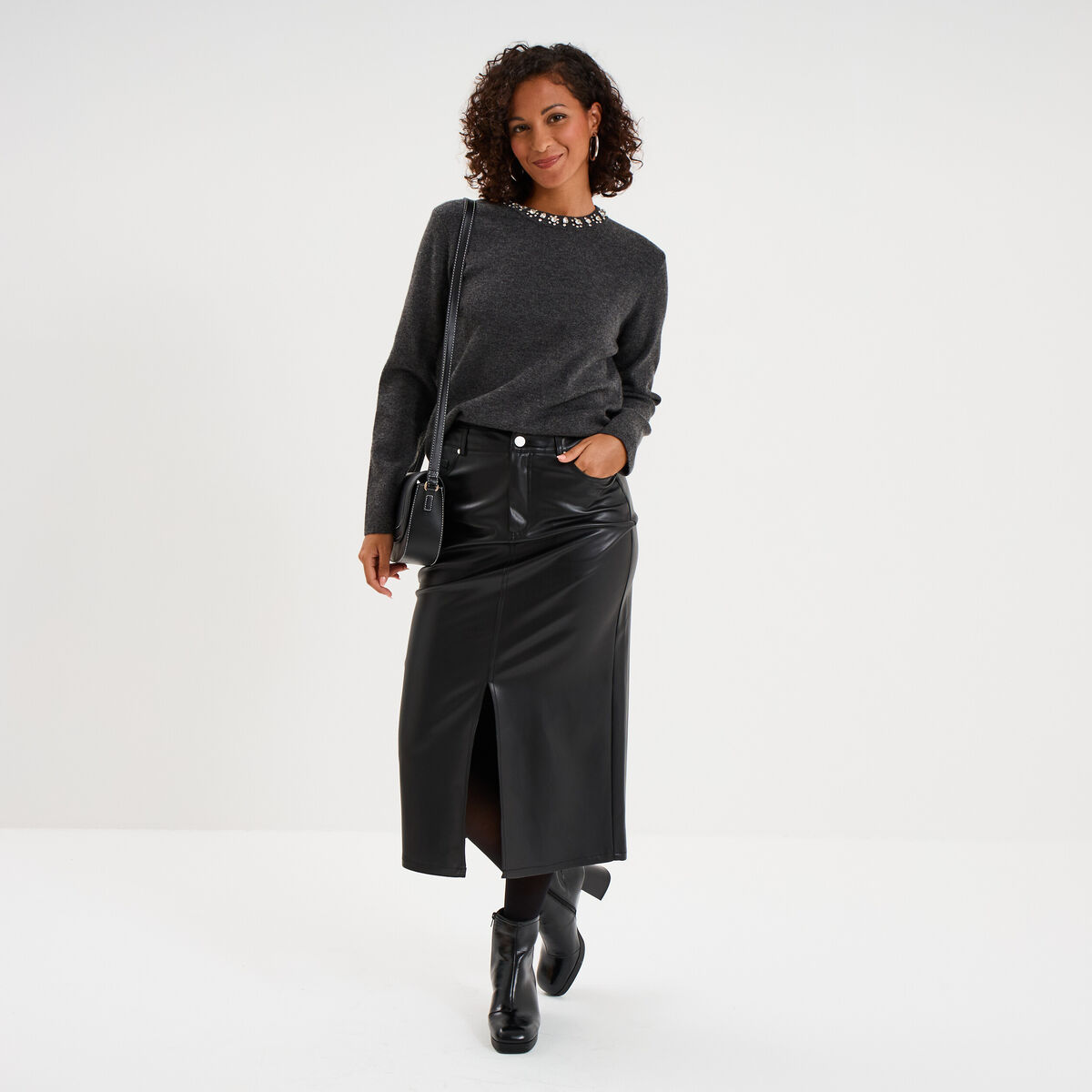 Jupe longue fendue en simili cuir noir femme