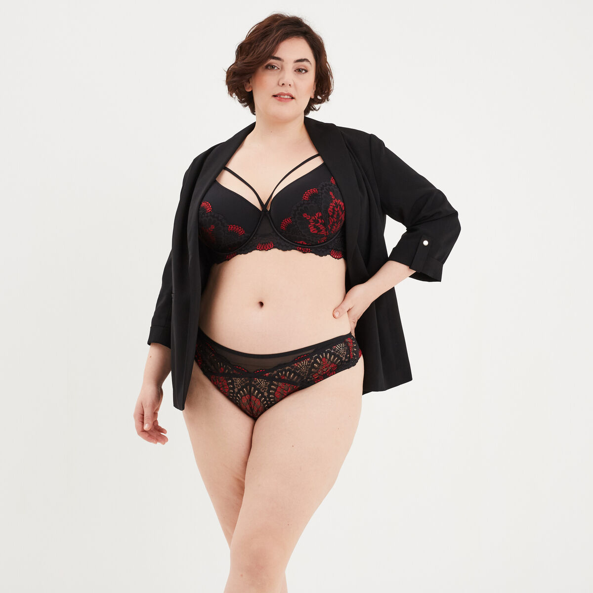 String dentelle rose framboise femme grande taille