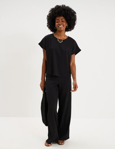 T-shirt gaufr&eacute; col rond manches courtes noir femme