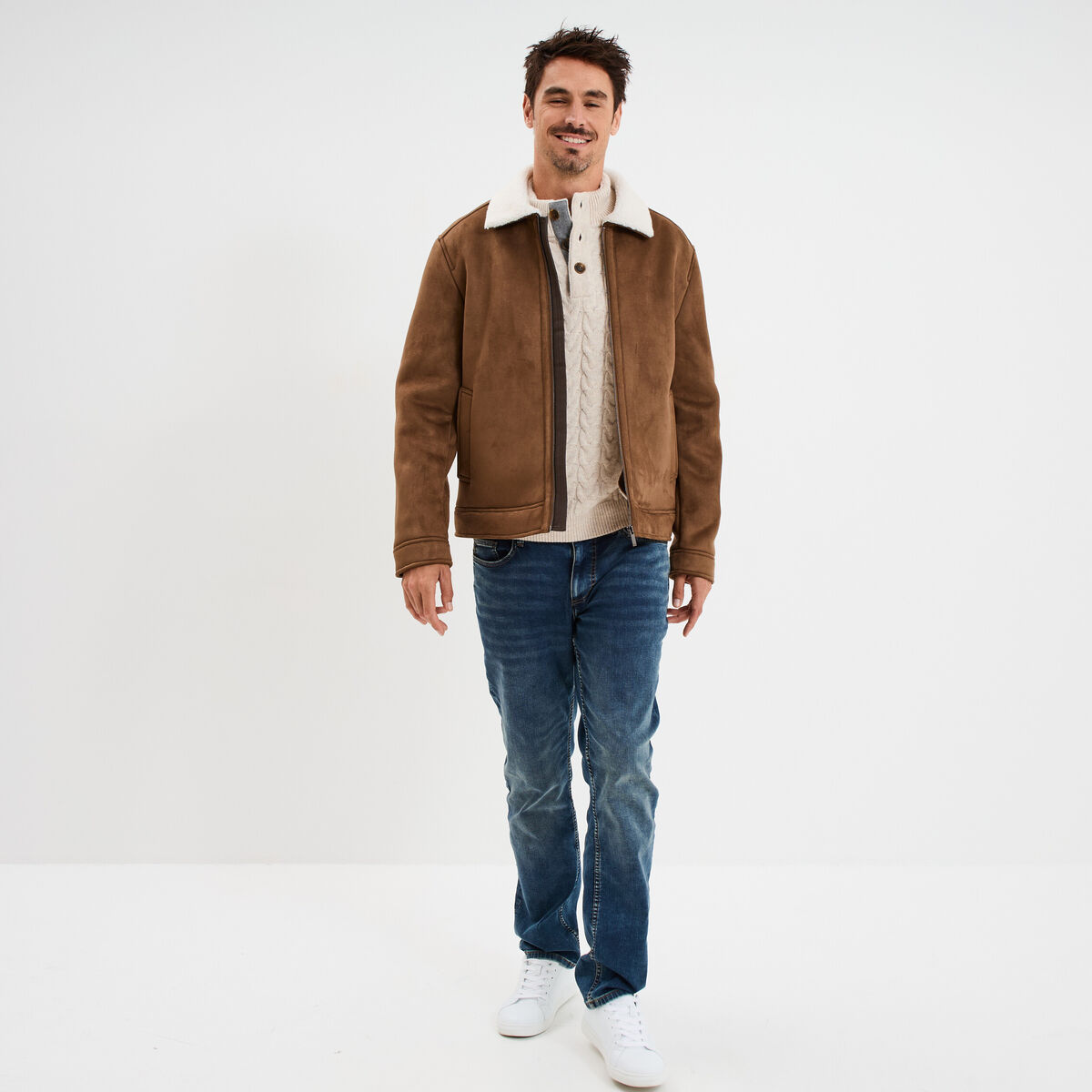 Pull col montant boutonn&eacute; et torsades ecru homme