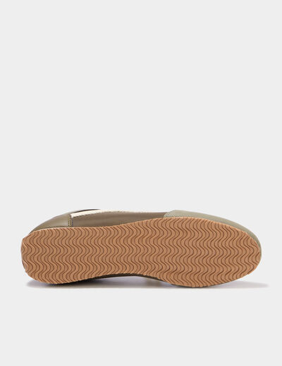 Baskets &agrave; lacets doubles semelle fine vert kaki femme