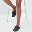 Chaussons mules petits coeurs noir femme