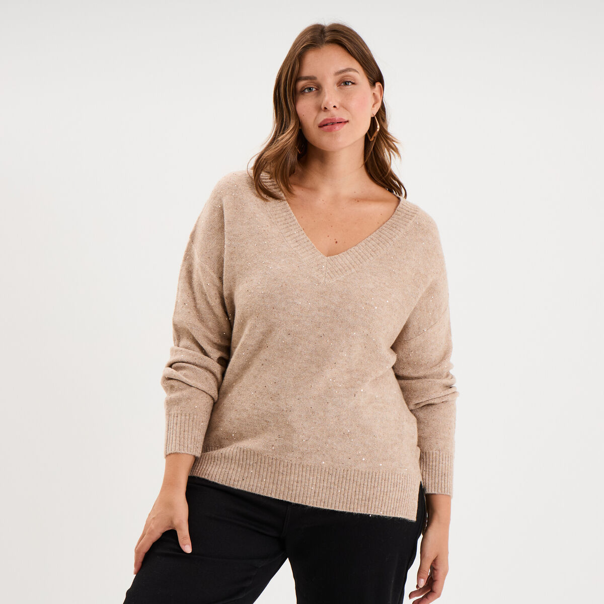 Pull droit sequins col V manches longues beige femme grande taille