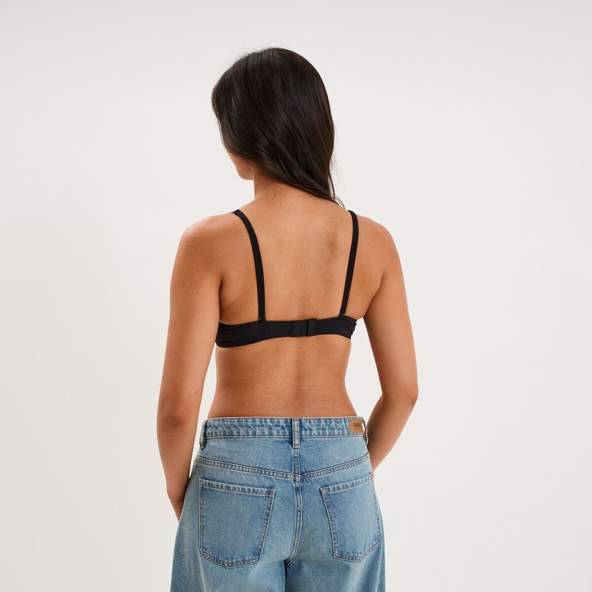 Soutien-gorge corbeille padd&eacute; microfibre noir femme