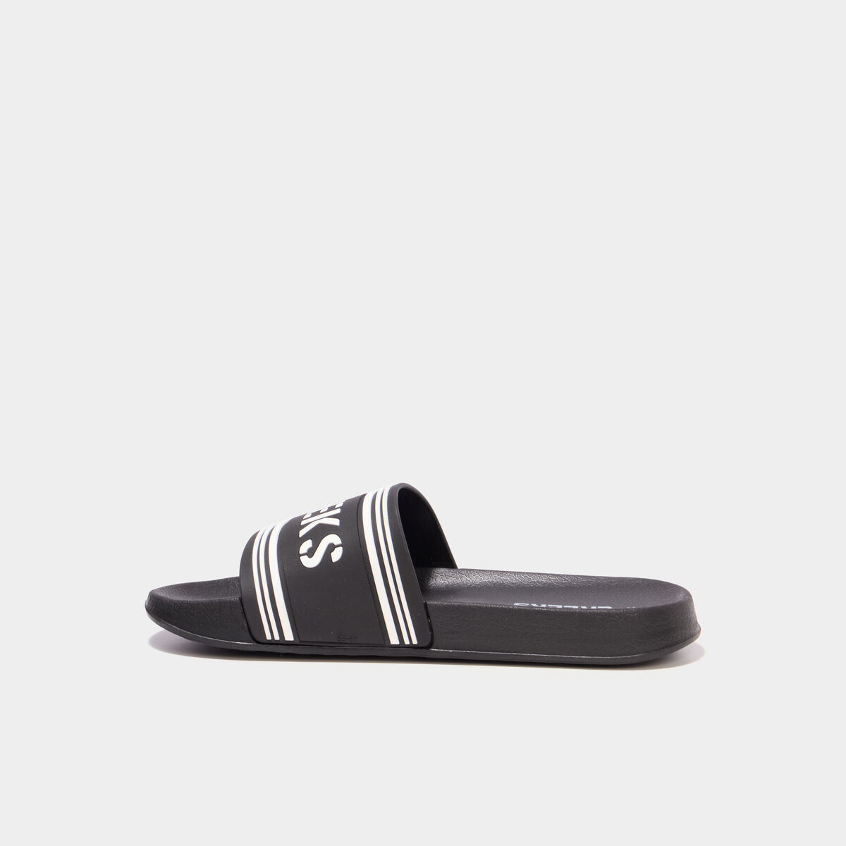 Claquettes noir gar&ccedil;on