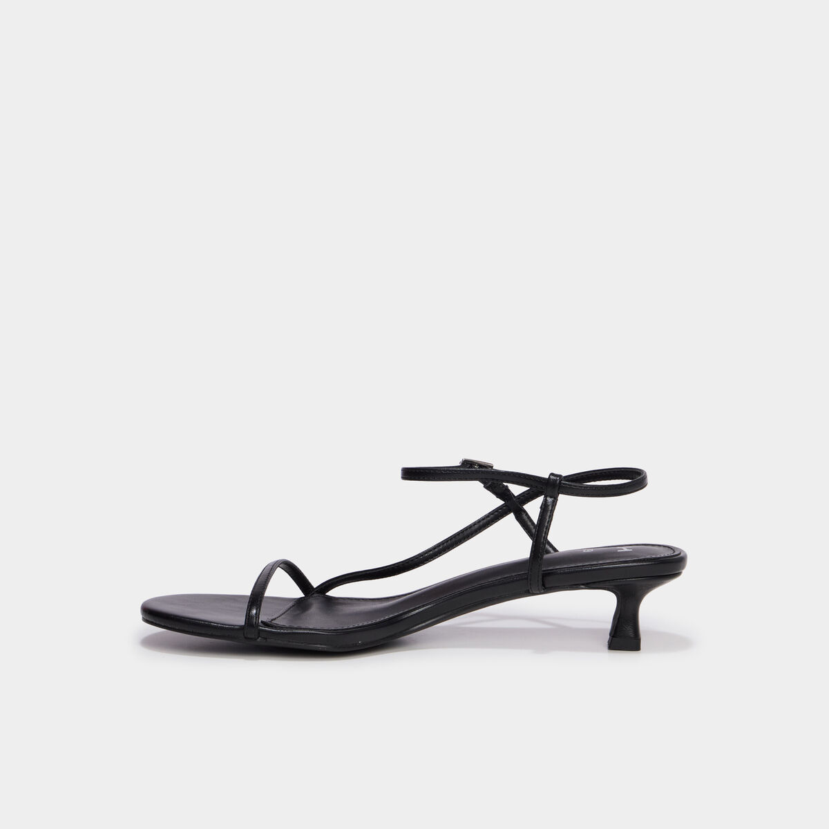 Sandales &agrave; talons kitten heels noir femme