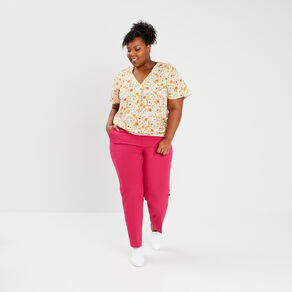 Pantalon tailleur carotte rose framboise femme grande taille