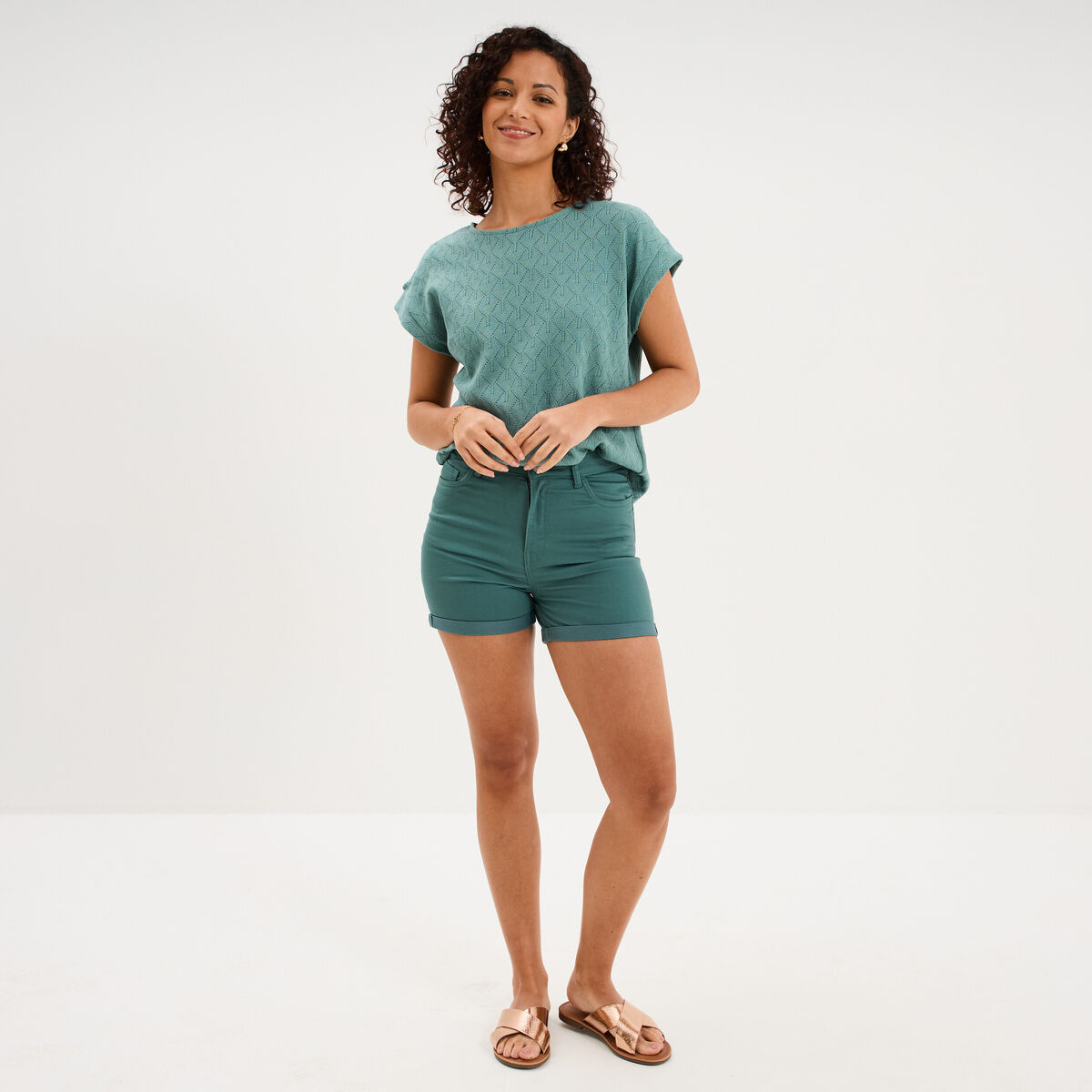 Short en jean slim coton stretch vert fonc&eacute; femme